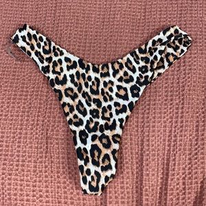 SHEIN leopard print cheeky bottoms!